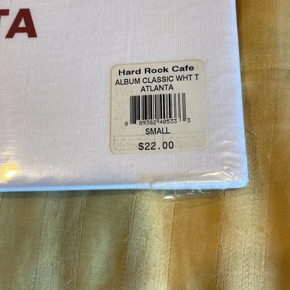 Hard Rock Cafe ; authentic small white T-shirt/unisex - Picture 3 of 3